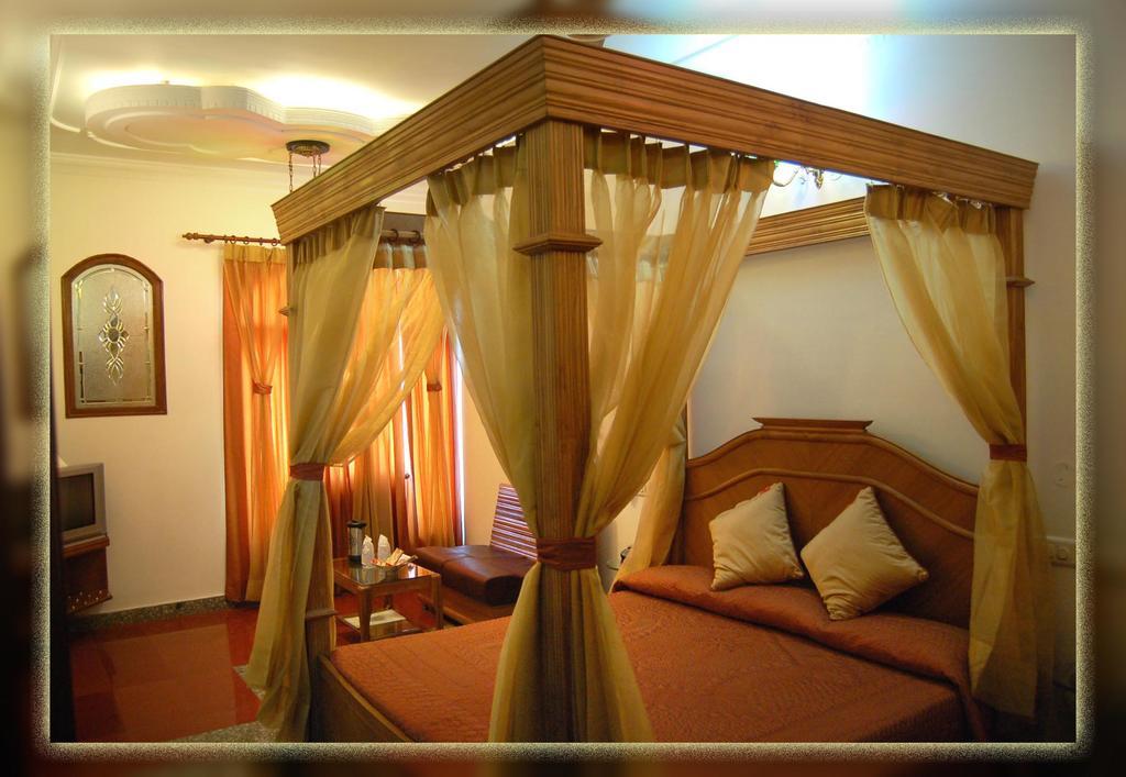 Hotel Ishan Villa อัมริตสา ภายนอก รูปภาพ